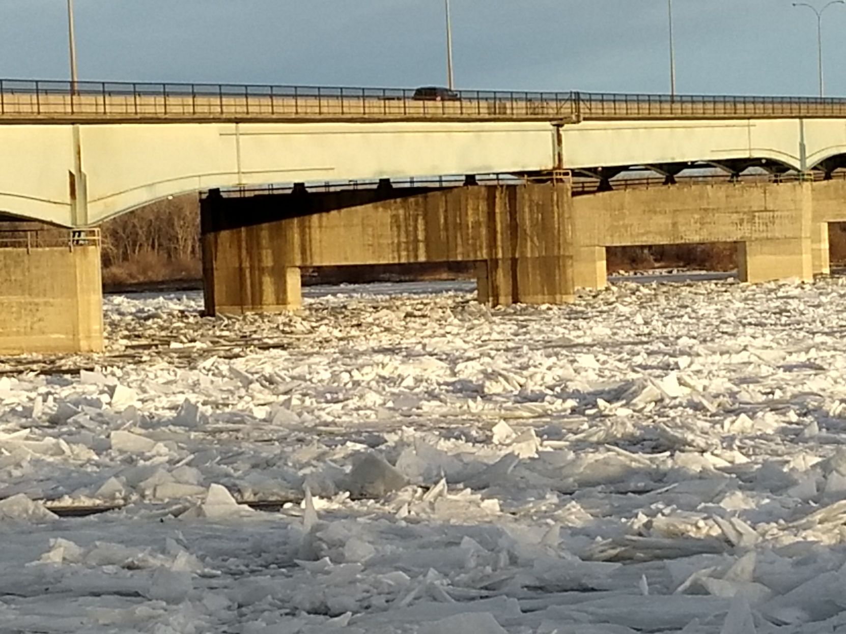 Ice on the Missouri in January 2019